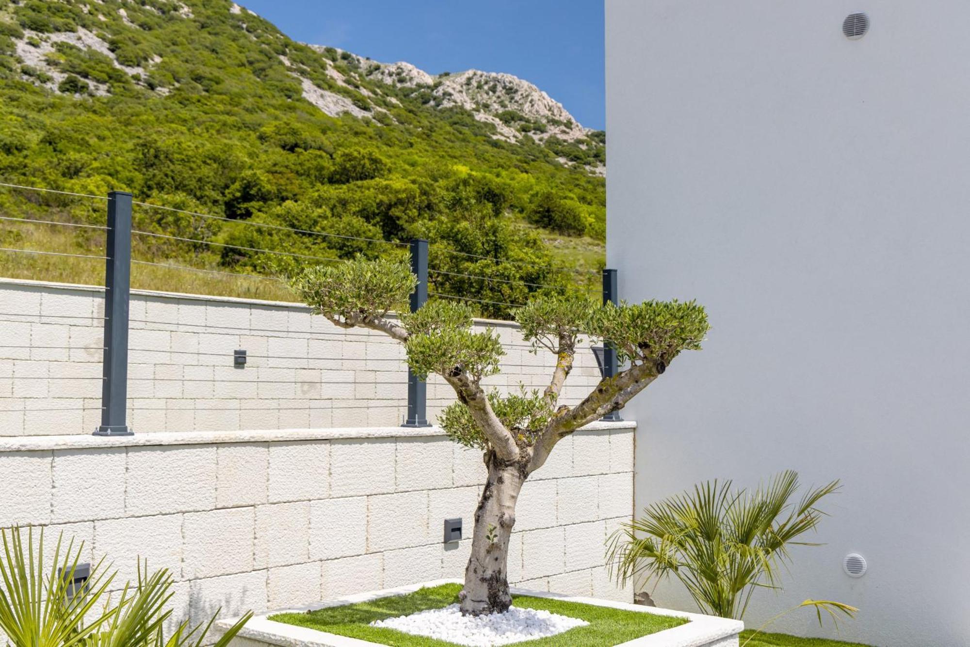 Villa Bellezza Draga Bašćanska Esterno foto
